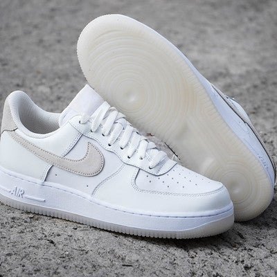 NIKE AIR FORCE ONE WHITE & PHANTOM