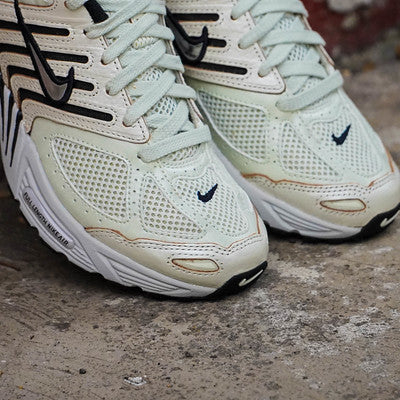 NIKE AIR PEG 2K5 SEA GLASS