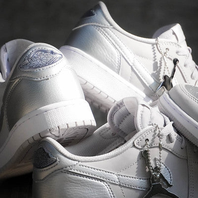 AIR JORDAN 1 LOW METALLIC SILVER