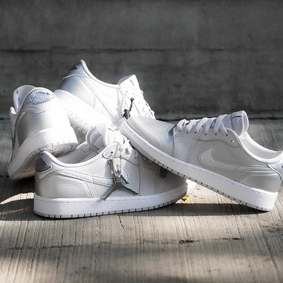 AIR JORDAN 1 LOW METALLIC SILVER