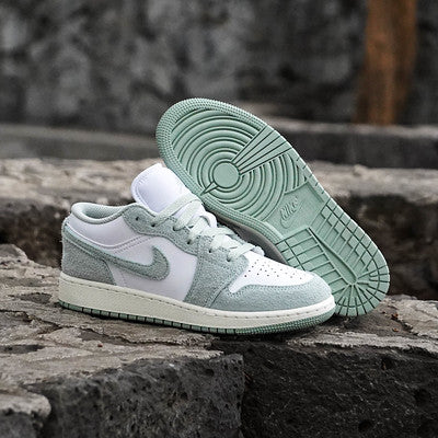 AIR JORDAN 1 LOW SEAFOAM GS