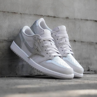 AIR JORDAN 1 LOW METALLIC SILVER