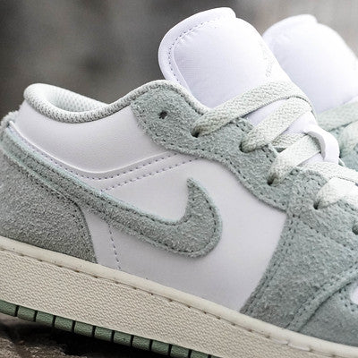 AIR JORDAN 1 LOW SEAFOAM GS