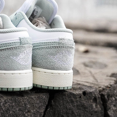 AIR JORDAN 1 LOW SEAFOAM GS