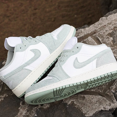 AIR JORDAN 1 LOW SEAFOAM GS