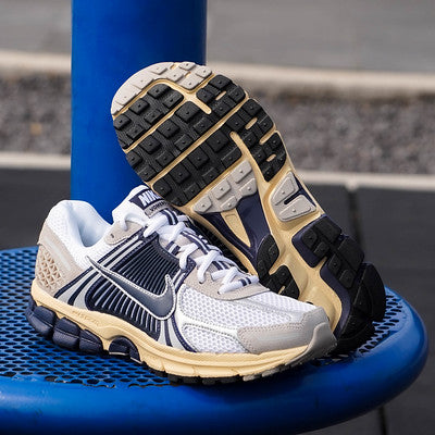 NIKE ZOOM VOMERO 5 THUNDER BLUE CREAM