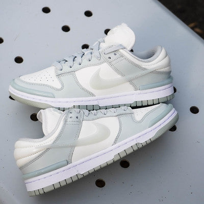 NIKE DUNK LOW TWIST LIGHT SILVER