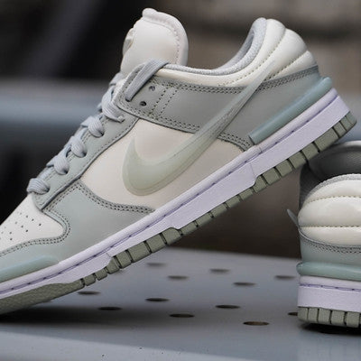 NIKE DUNK LOW TWIST LIGHT SILVER W