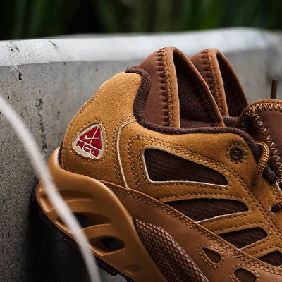 NIKE ACG AIR EXPLORAID FLAX