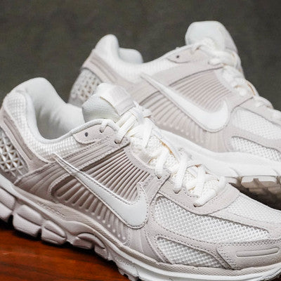 NIKE ZOOM VOMERO 5 LIGHT OREWOOD BROWN