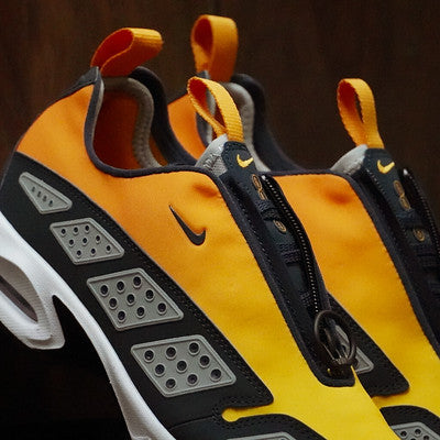 NIKE AIR MAX SNDR CANYON GOLD W