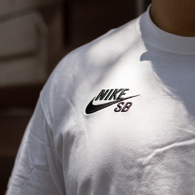 NIKE SB TEE USA AGNOSTIC