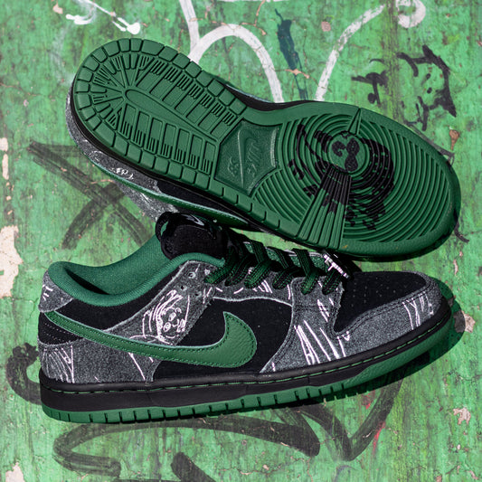 NIKE SB DUNK LOW PRO X  THERE