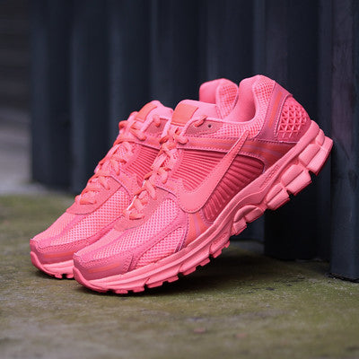 NIKE ZOOM VOMERO 5 HOT PUNCH