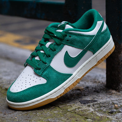 NIKE DUNK LOW MALACHITE GUM
