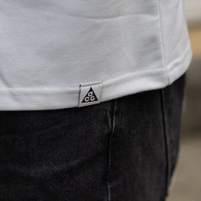 NIKE ACG TEE WHITE DOG SLED