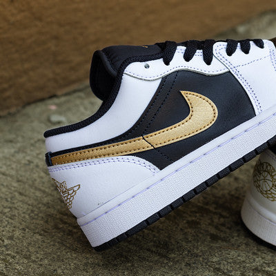 AIR JORDAN 1 LOW WHITE BLACK GOLD