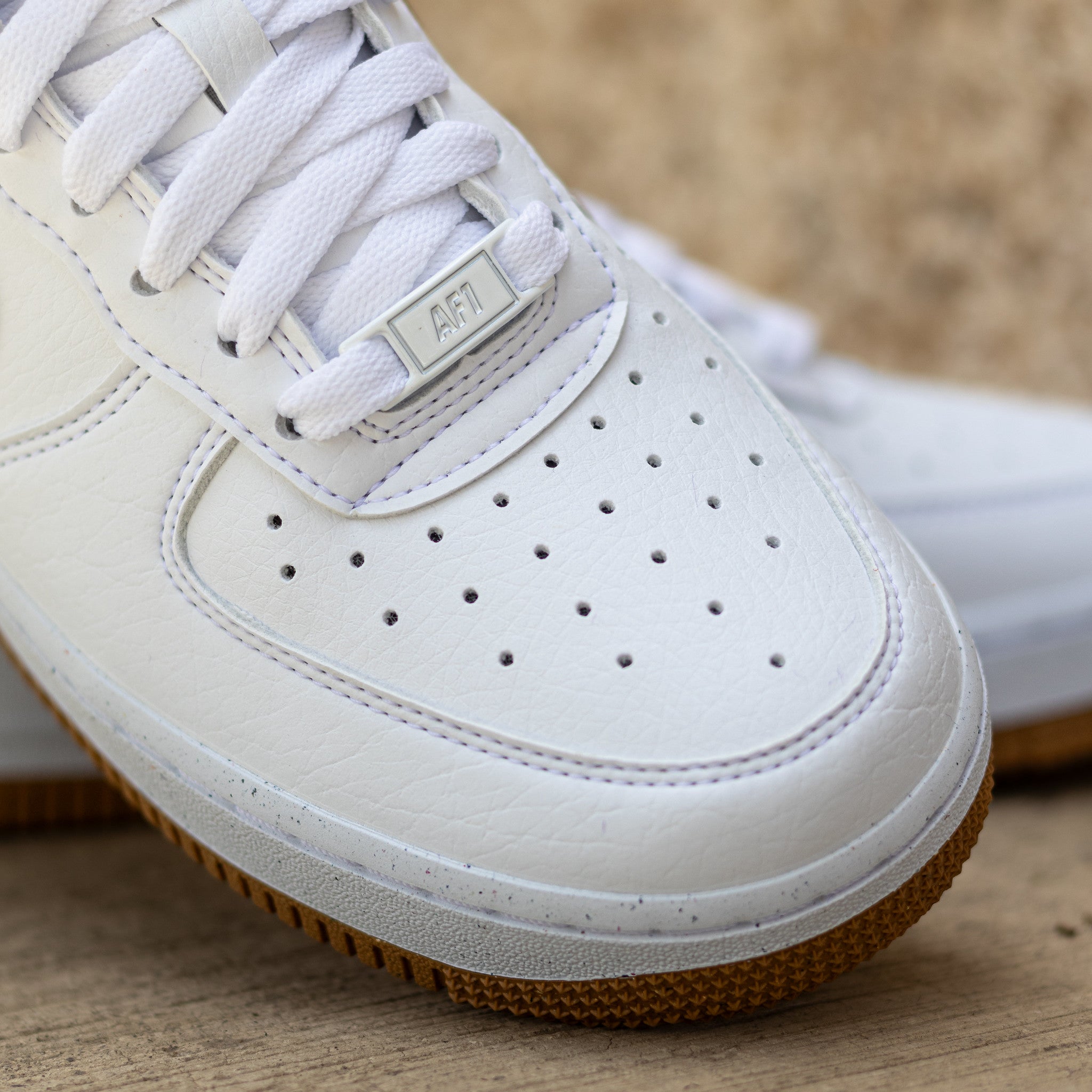 NIKE AIR FORCE ONE LOW WHITE SAFETY ORANGE GS
