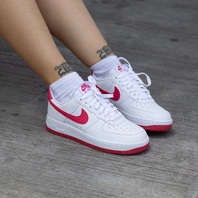 NIKE AIR FORCE ONE LOW ASTER PINK