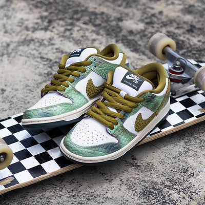 NIKE SB DUNK LOW X ALEXIS SABLONE
