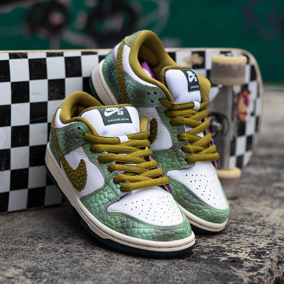NIKE SB DUNK LOW X ALEXIS SABLONE