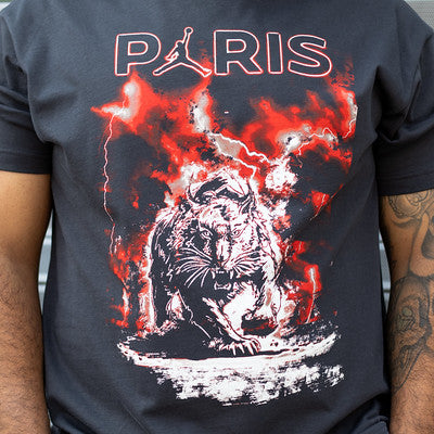 JORDAN PSG TEE BLACK TIGER RED