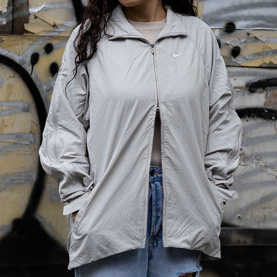 NIKE NSW CLLCTN JKT IRON ORE