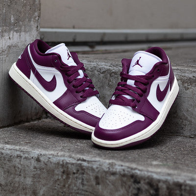 AIR JORDAN 1 LOW FIREBERRY W