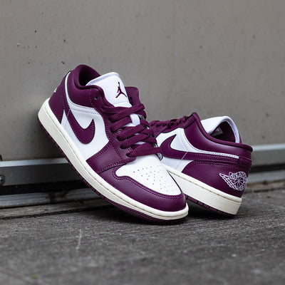 AIR JORDAN 1 LOW FIREBERRY W