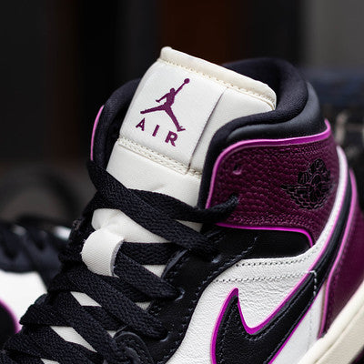 AIR JORDAN 1 MID SE BORDEUX W