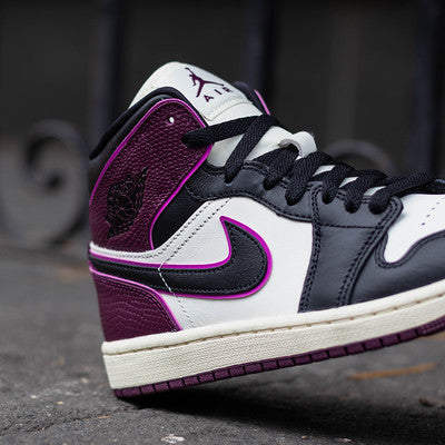 AIR JORDAN 1 MID SE BORDEUX W