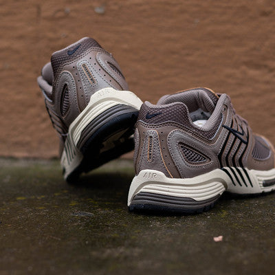 NIKE AIR PEG 2K5 MINK BROWN W