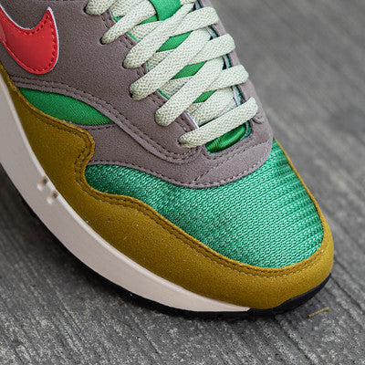 NIKE AIR MAX 86 POWERWALL