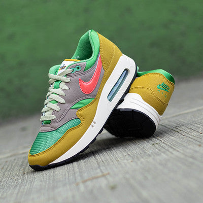 NIKE AIR MAX 86 POWERWALL