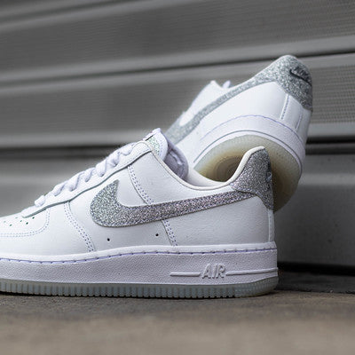 NIKE AIR FORCE ONE LOW WHITE GREY BLING W