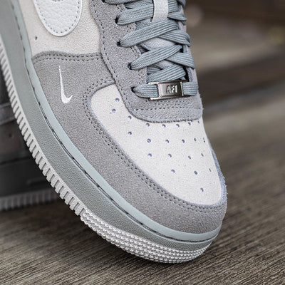 NIKE AIR FORCE ONE LOW LIGHT SMOKE GREY W Barrio Warrior