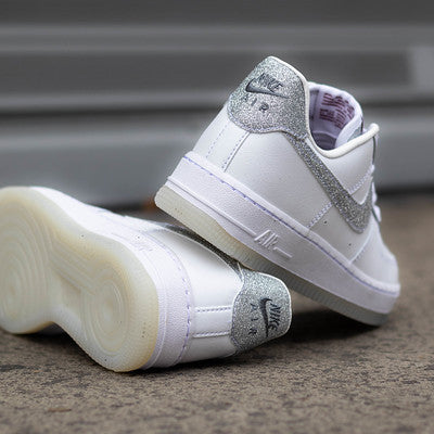 NIKE AIR FORCE ONE LOW WHITE GREY BLING W