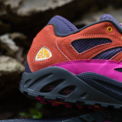 NIKE ACG AIR EXPLORED WILD-FUCHSIA