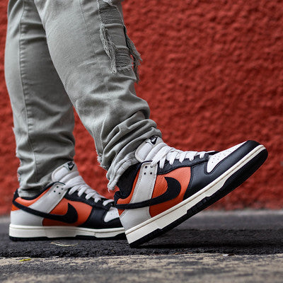 NIKE DUNK LOW VINTAGE CORAL