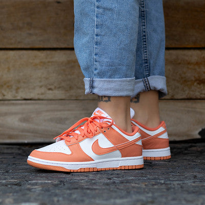 NIKE DUNK LOW LIGHT WILD MANGO W