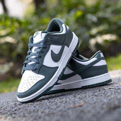 NIKE DUNK LOW VINTAGE GREEN