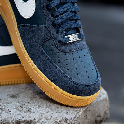 NIKE AIR FORCE ONE LOW ARMORY NAVY GUM