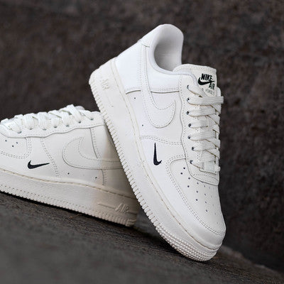 NIKE AIR FORCE ONE LOW 07 ESSENTIAL SAIL W