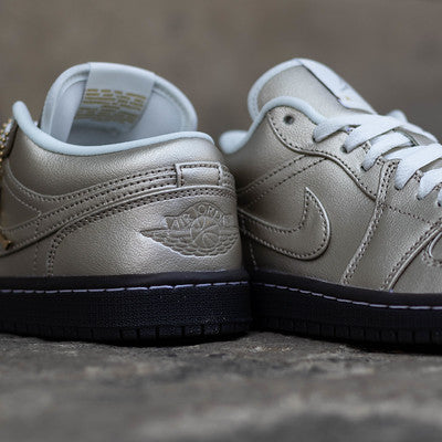 AIR JORDAN 1 LOW METALLIC ZINC W