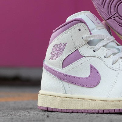AIR JORDAN 1 MID SAIL PINK COCONUT MILK W