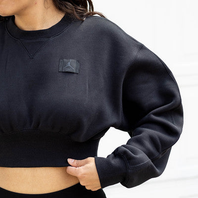 JORDAN CROPPED BLACK FLEECE