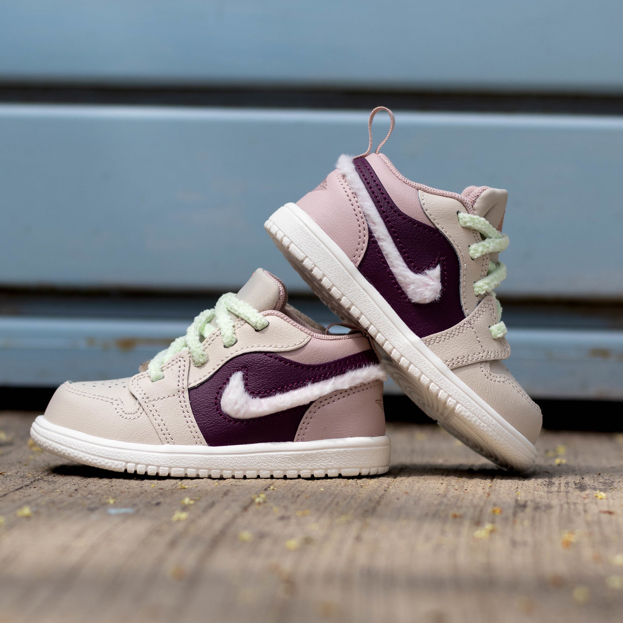 AIR JORDAN 1 LOW TD LEGEND BROWN
