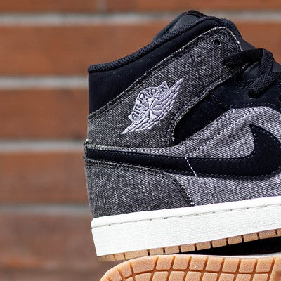 AIR JORDAN 1 MID BLACK DENIM
