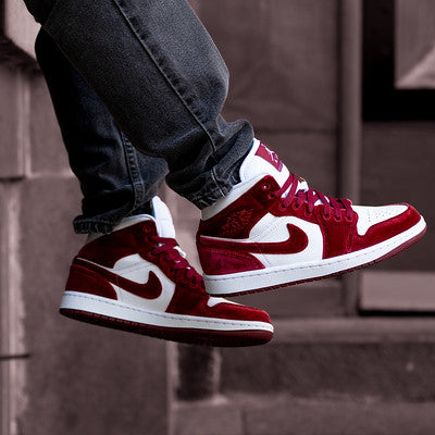 AIR JORDAN 1 MID RED VELVET W