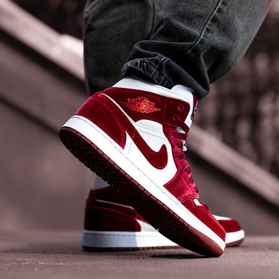 AIR JORDAN 1 MID RED VELVET W